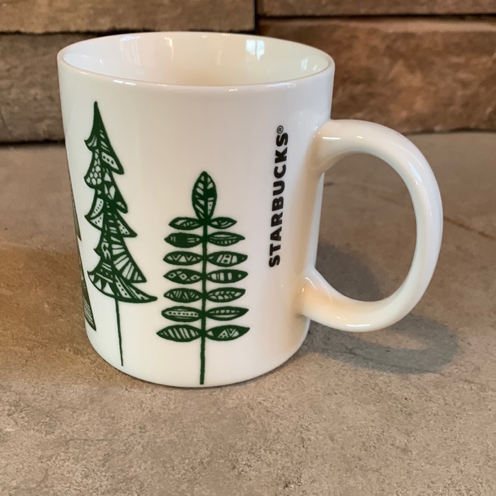STARBUCKS 2015 12oz white mug with green trees
